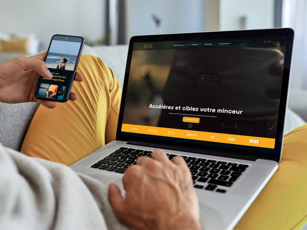 Mise en situation du site de Slim Sonic sur MacBook et iPhone